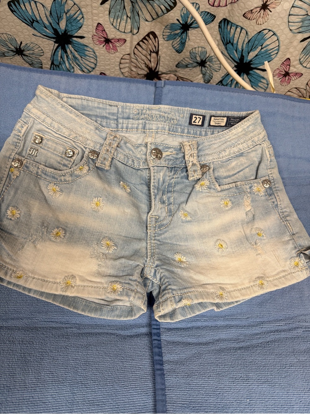 Miss Me Light Blue Denim Shorts with Daisy Embroidery